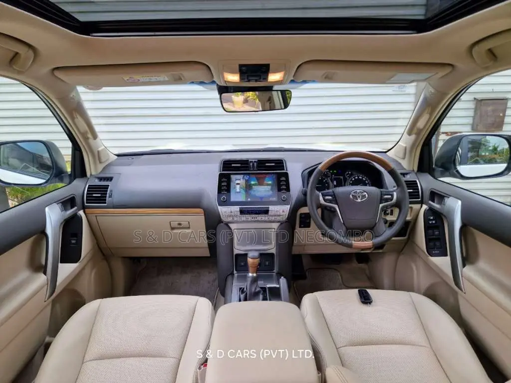 Toyota Land Cruiser TX 2023 SUV (Used)