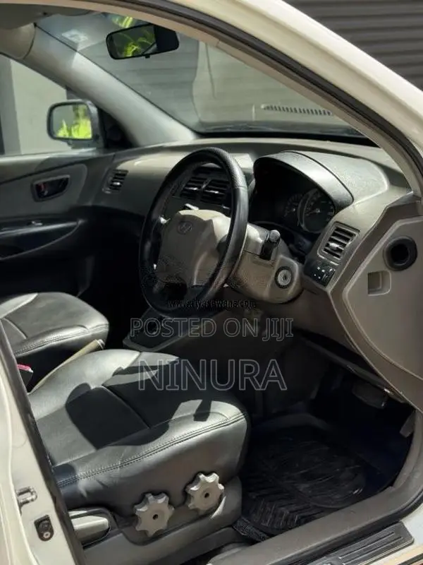 Hyundai Tucson 2005 SUV (Used)