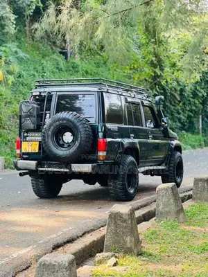 Toyota Land Cruiser Box Prado LJ78 1989 SUV (Used)