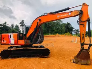 Hitachi 120-2 2012 Heavy-Duty (Used)