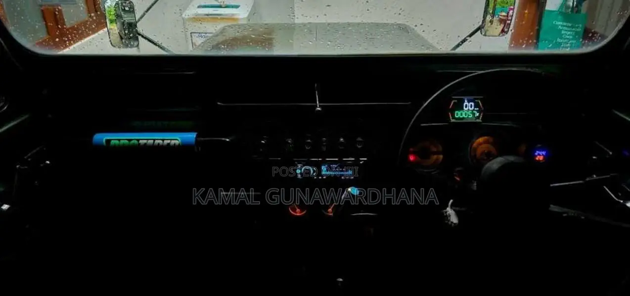 Mitsubishi 4DR5 J24R 1978 SUV (Used)