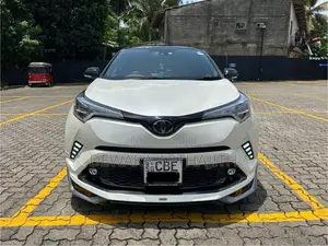 Toyota CHR NGX 10 2018 SUV (Used)