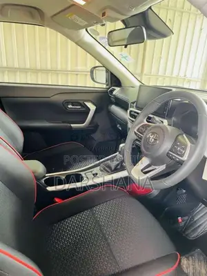 Toyota Raize 2025 SUV (Used)
