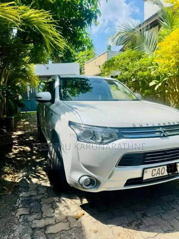 Mitsubishi Outlander 2013 SUV (Used)