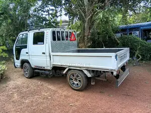 Isuzu ELF 1980 Crew Cab (Used)