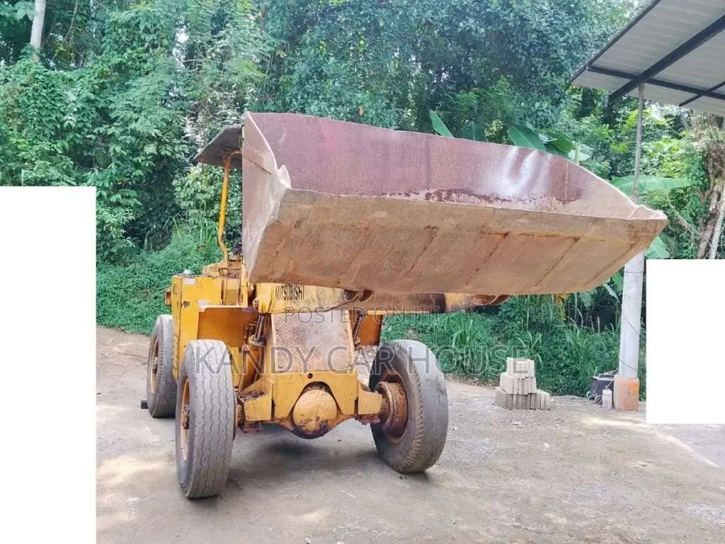 Mitsubishi Loader 2000 Heavy-Duty (Used)