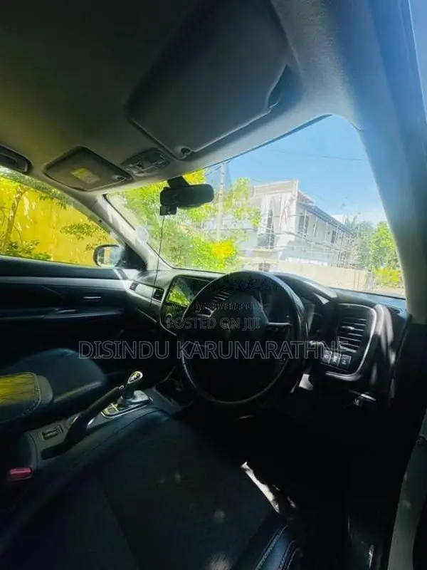 Mitsubishi Outlander 2013 SUV (Used)
