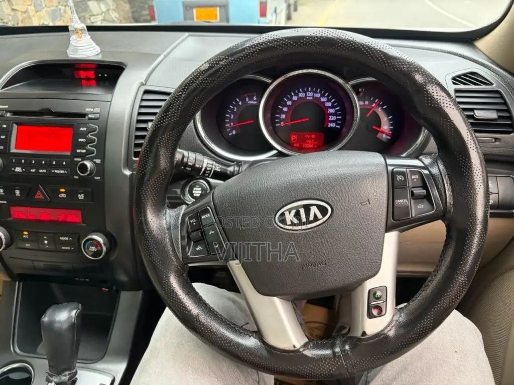 Kia Sorento 1-12 2012 SUV (Used)
