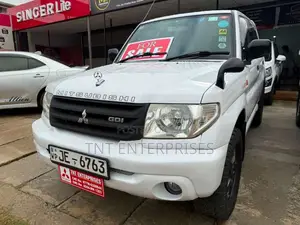 Mitsubishi Pajero GDI Io 2000 SUV (Used)