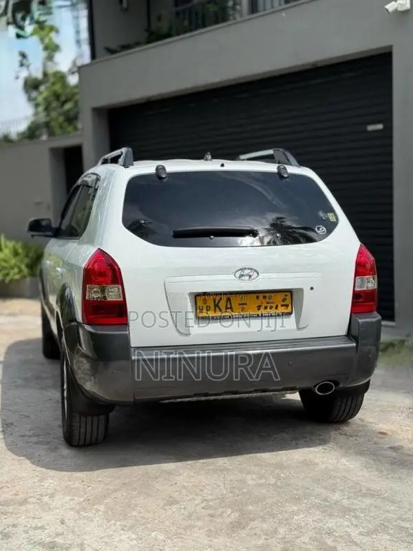 Hyundai Tucson 2005 SUV (Used)