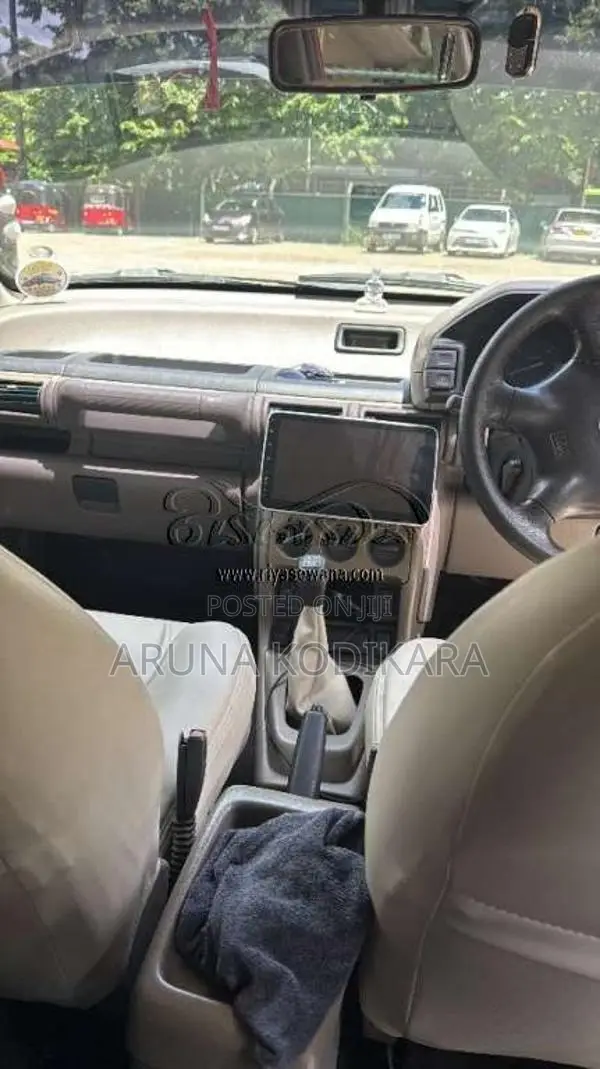 Land-Rover Freelander 2001 SUV (Used)