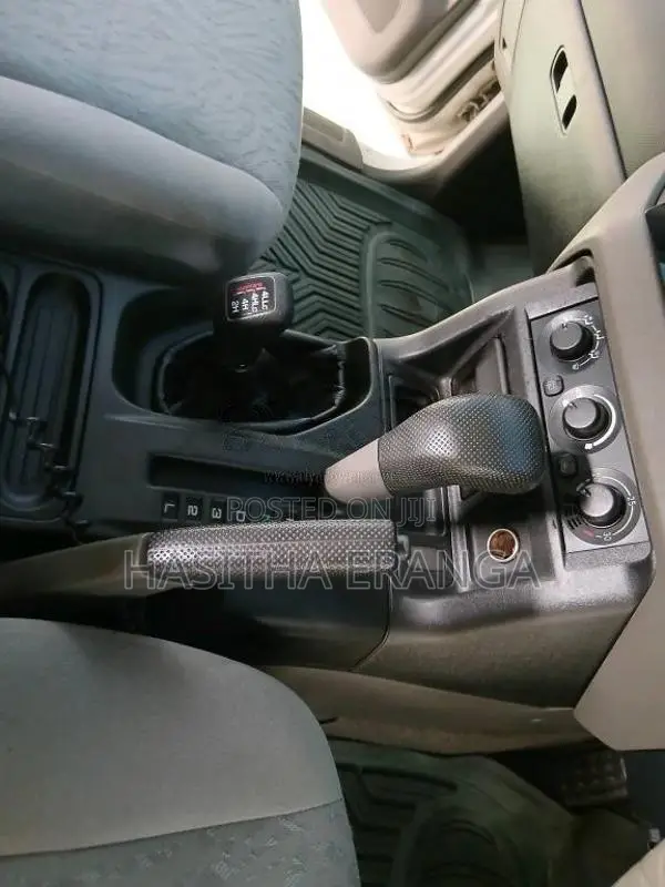 Mitsubishi Montero V6 2001 SUV (Used)