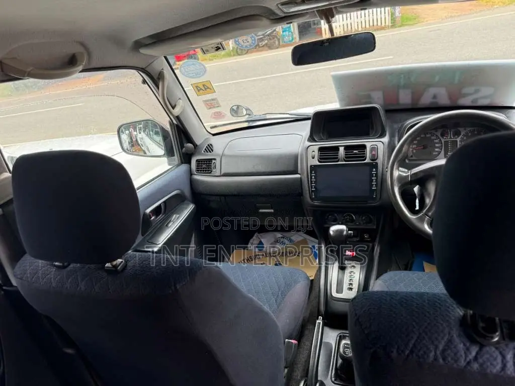Mitsubishi Pajero GDI Io 2000 SUV (Used)
