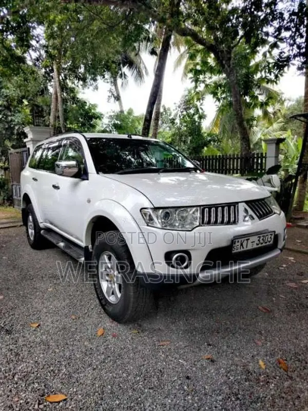 Mitsubishi Montero Sport 2012 SUV (Used)