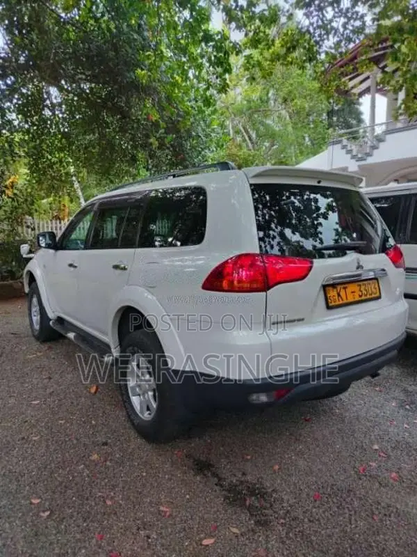 Mitsubishi Montero Sport 2012 SUV (Used)