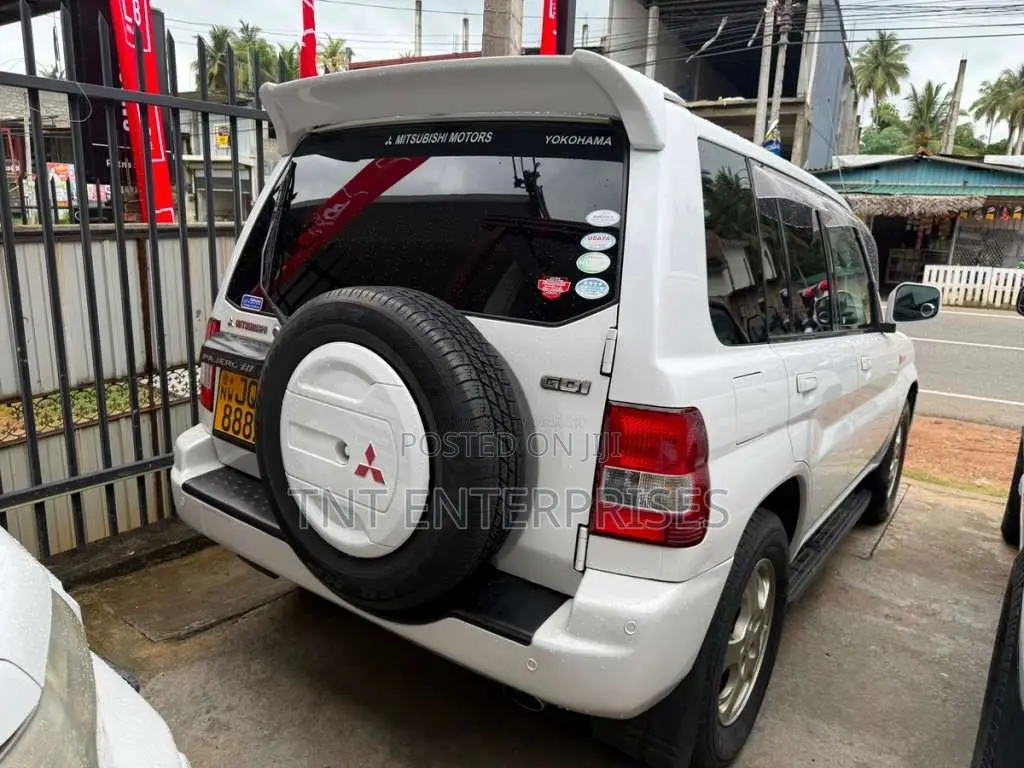 Mitsubishi Pajero 2001 SUV (Used)