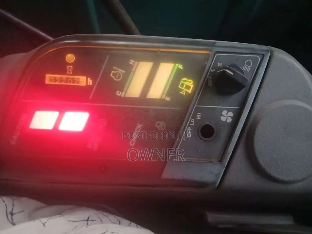 Komatsu PC20-7 Excavator 2018 Heavy-Duty (Used)