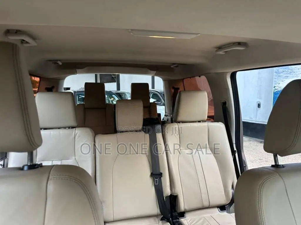 Land-Rover Discovery 4S SDV6 2015 SUV (Used)