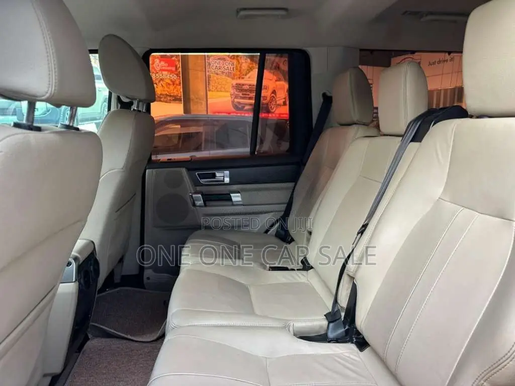 Land-Rover Discovery 4S SDV6 2015 SUV (Used)