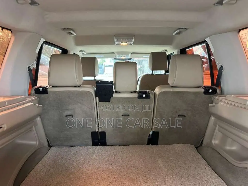 Land-Rover Discovery 4S SDV6 2015 SUV (Used)