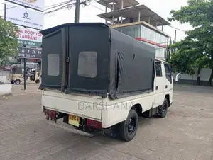 JMC CrewCab 2011 Crew Cab (Used)