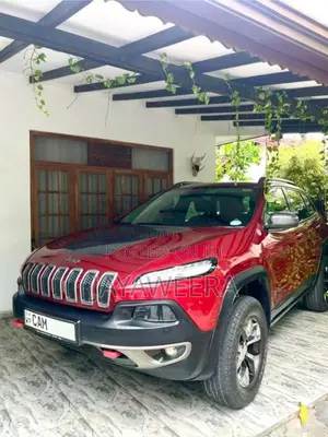 Jeep Cherokee Trailhawk 2015 SUV (Used)