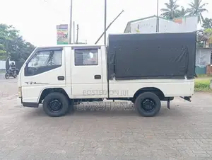 JMC CrewCab 2011 Crew Cab (Used)