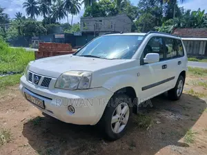 Nissan X-Trail T301 2006 SUV (Used)