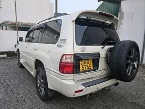 Toyota Sahara 101 2005 SUV (Used)