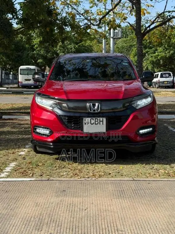 Honda Vezel Rs 2018 SUV (Used)