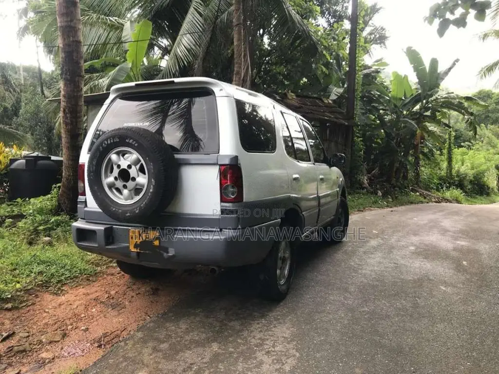 Tata Safari 2025 SUV (Used)