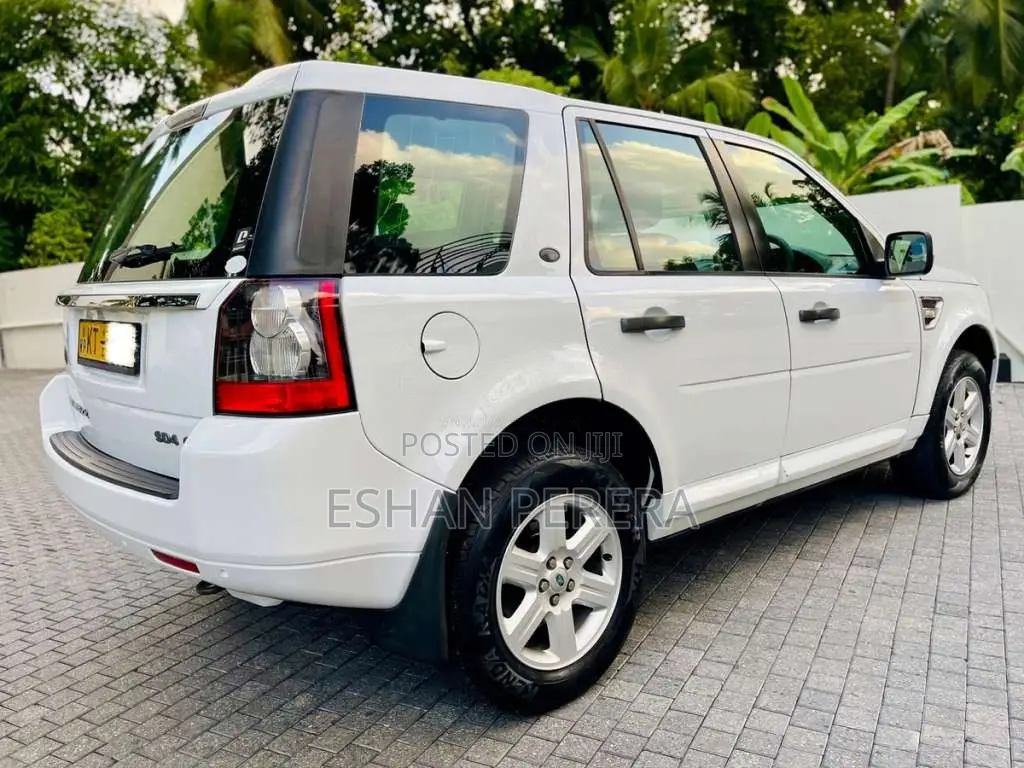Land-Rover Freelander 2 SD4 2012 SUV (Used)