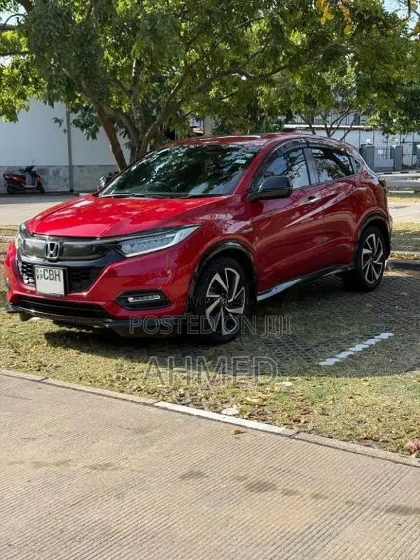 Honda Vezel Rs 2018 SUV (Used)