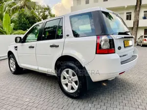 Land-Rover Freelander 2 SD4 2012 SUV (Used)