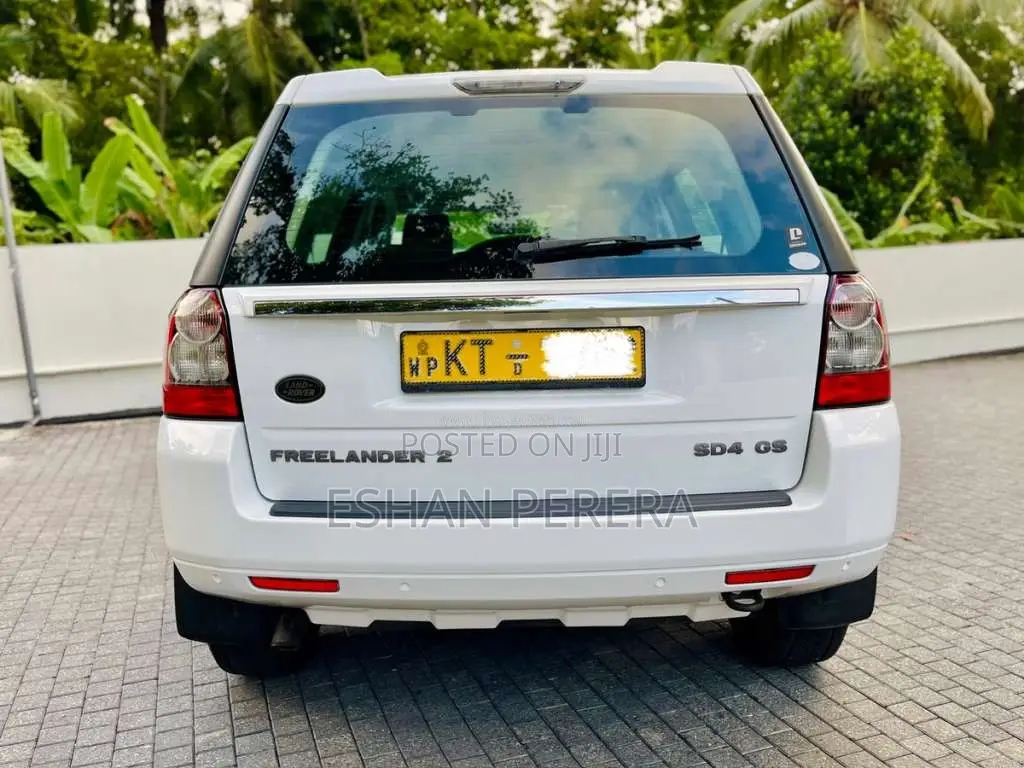 Land-Rover Freelander 2 SD4 2012 SUV (Used)