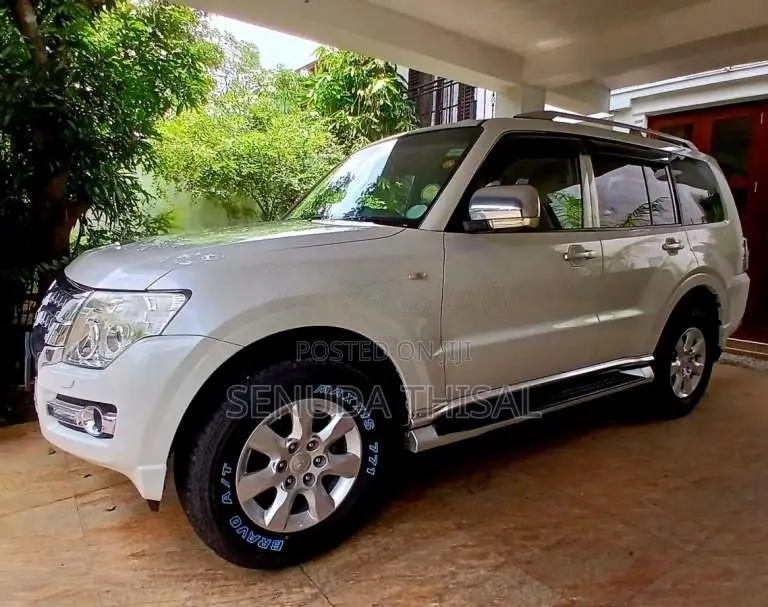 Mitsubishi Montero 2013 SUV (Used)