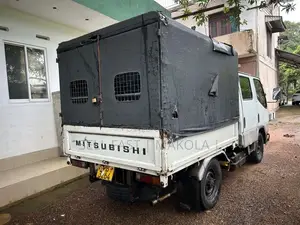 Mitsubishi CrewCab 2007 Crew Cab (Used)