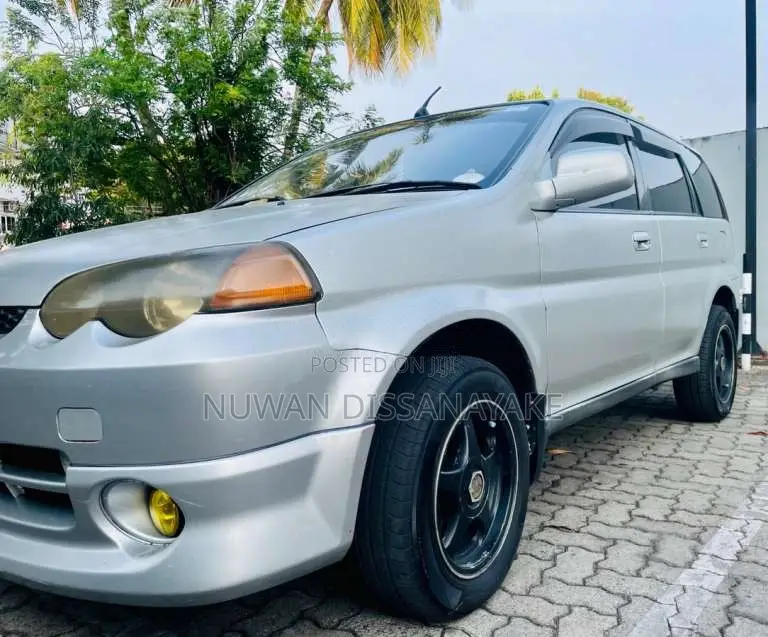 Honda HR-V 2000 SUV (Used)