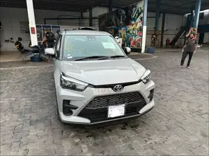 Toyota Raize 2025 SUV (Used)