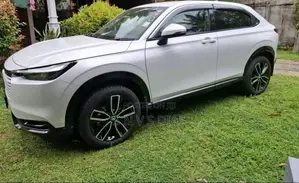Honda Vezel Z Premium 2025 SUV (Used)