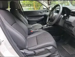 Honda Vezel Z Premium 2025 SUV (Used)