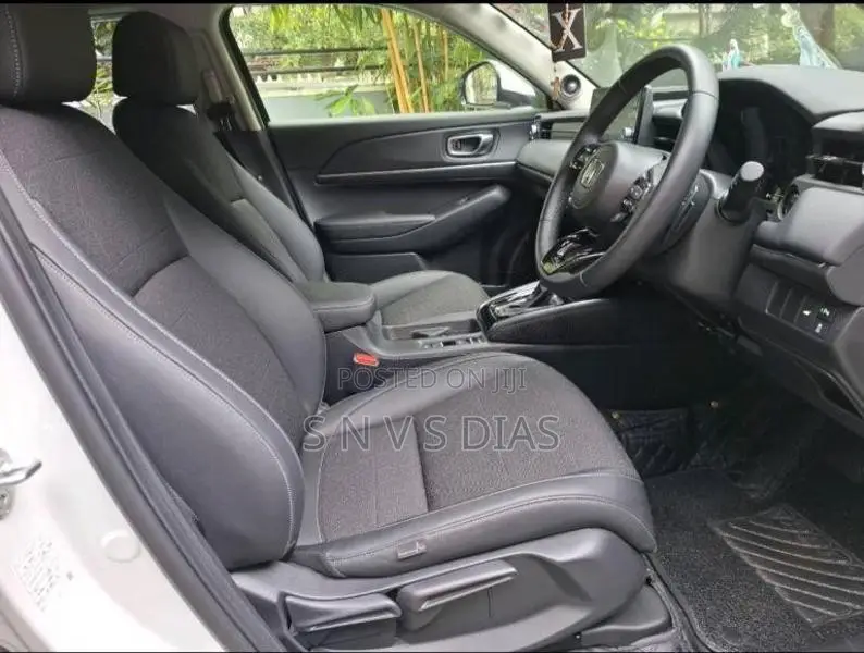 Honda Vezel Z Premium 2025 SUV (Used)