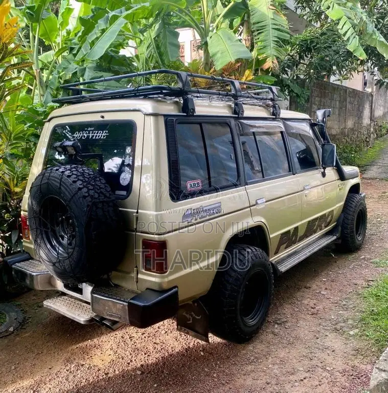 Mitsubishi Pajero 1989 SUV (Used)