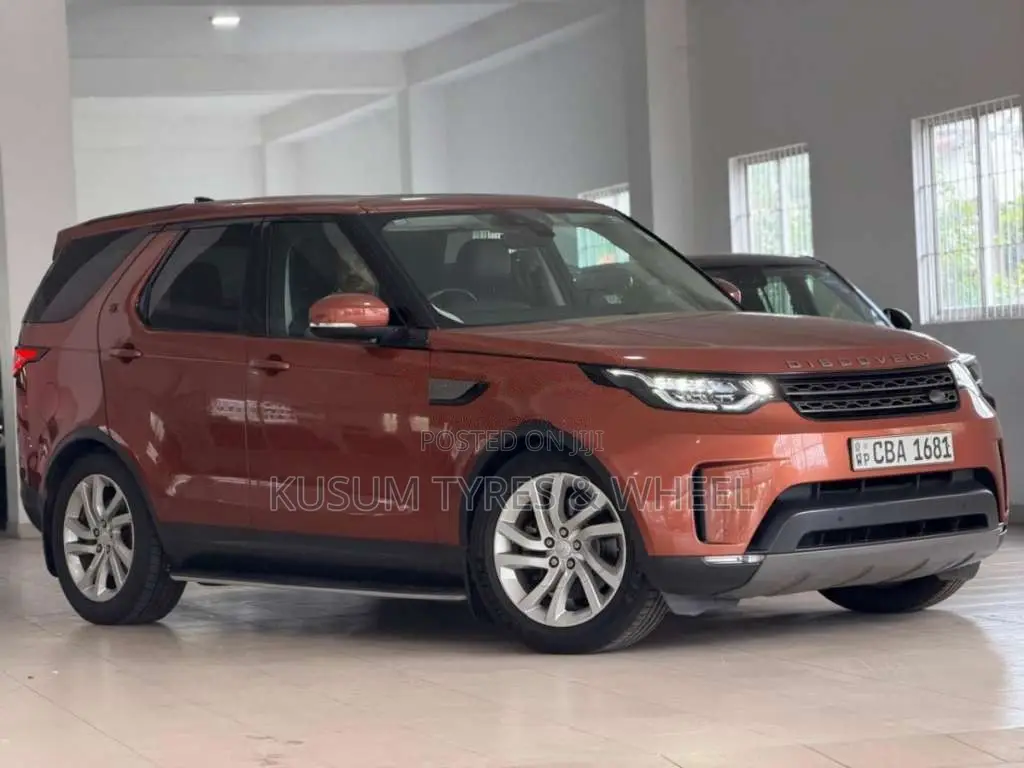 Land-Rover Discovery 5 2017 SUV (Used)