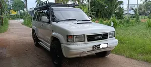 Isuzu Bighorn 1988 SUV (Used)