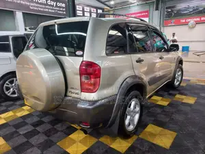 Toyota RAV4 2003 SUV (Used)