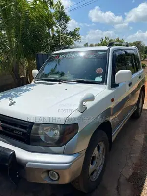Mitsubishi Pajero IOLimited 2001 SUV (Used)