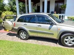Toyota RAV4 2003 SUV (Used)