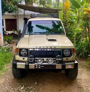 Mitsubishi Pajero 1989 SUV (Used)