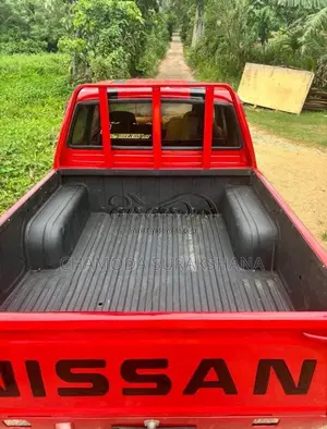Nissan Double Can 1983 Crew Cab (Used)